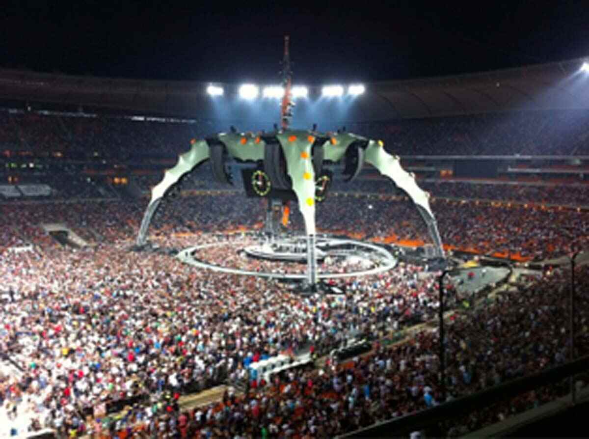 U2